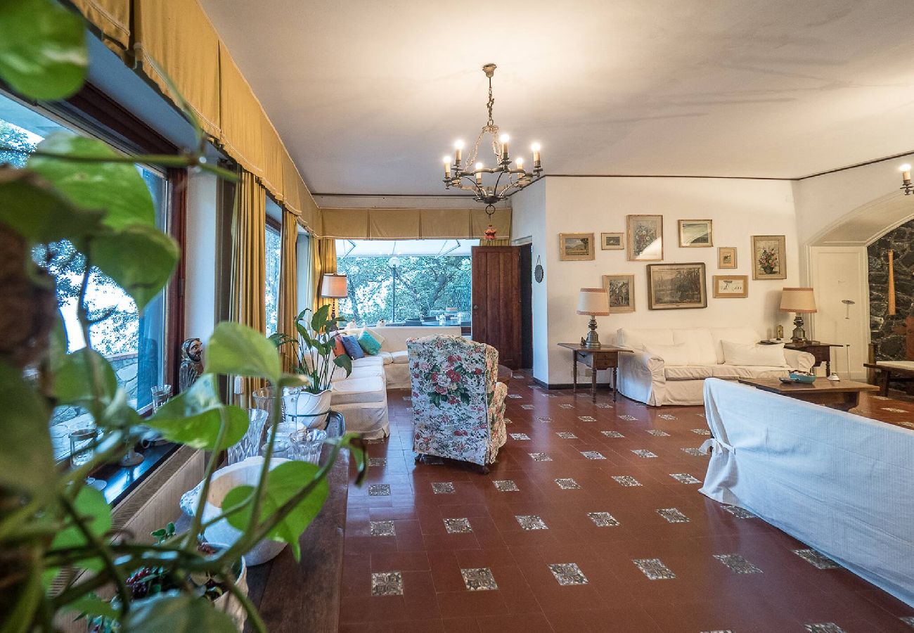 Villa a Monterosso al Mare - Villa Tanca with AC, Terrace & Views