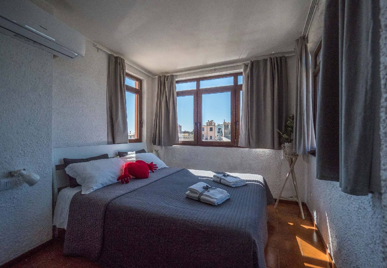 Studio a Vernazza - La Torretta dei Merli Studio with Unique Views