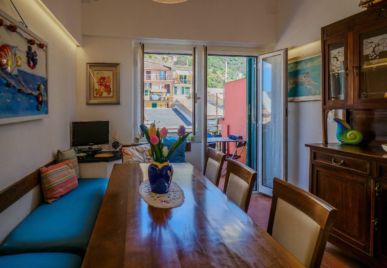 Appartamento a Vernazza - La Maison de la Mer with Terrace and AC