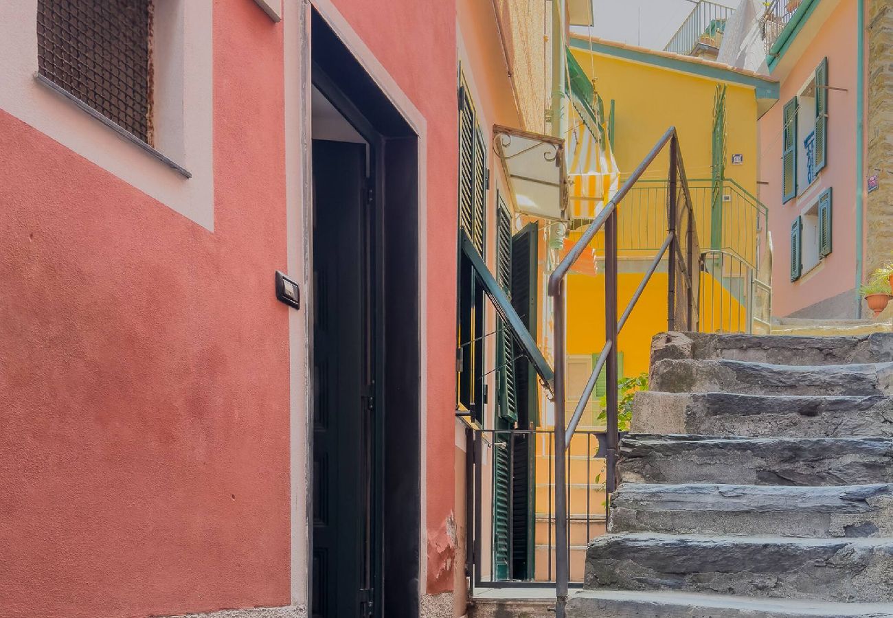 Appartamento a Vernazza - La Maison de la Mer with Terrace and AC