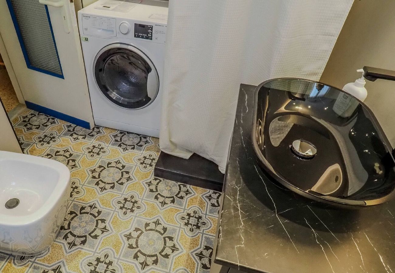 Appartamento a Vernazza - Mainetta Sea View Apartment with AC