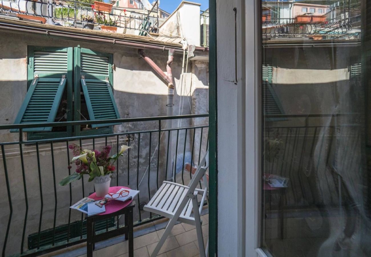 Appartamento a Vernazza - Recanissu Apartment with Balcony & AC