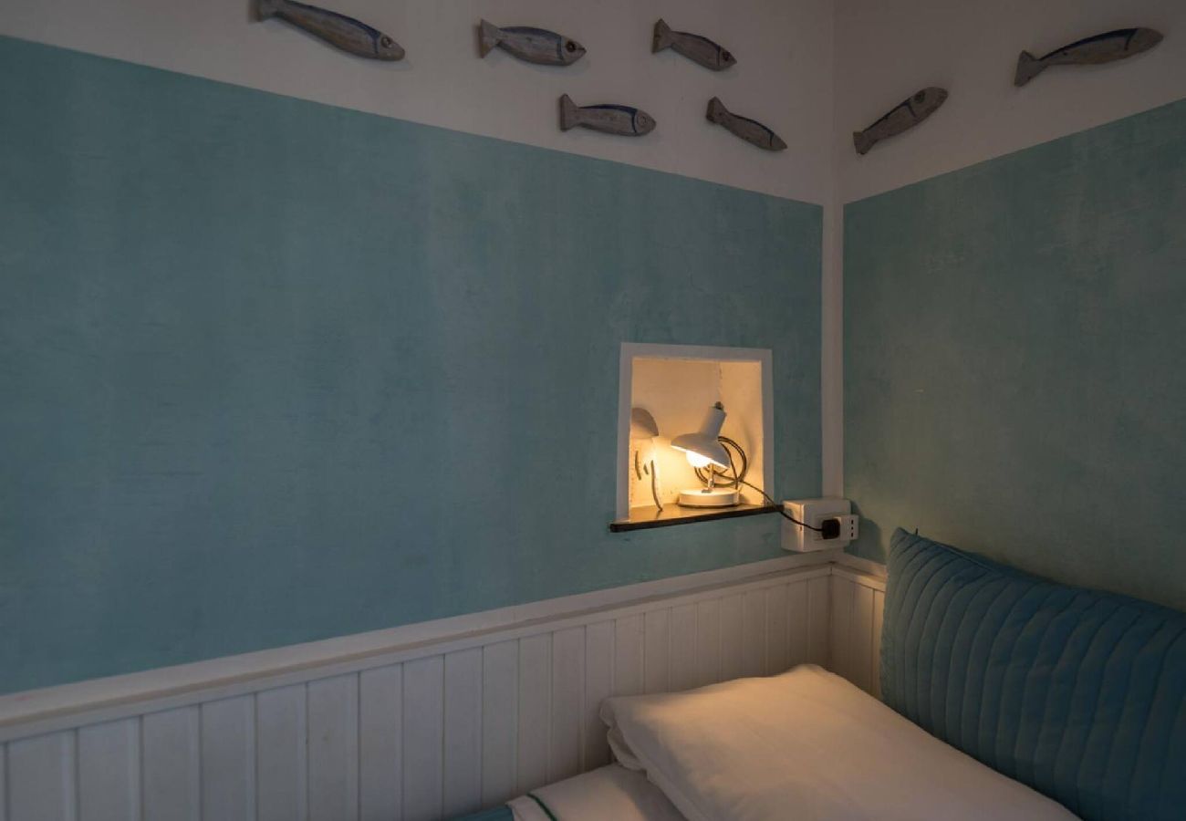 Appartamento a Vernazza - Recanissu Apartment with Balcony & AC