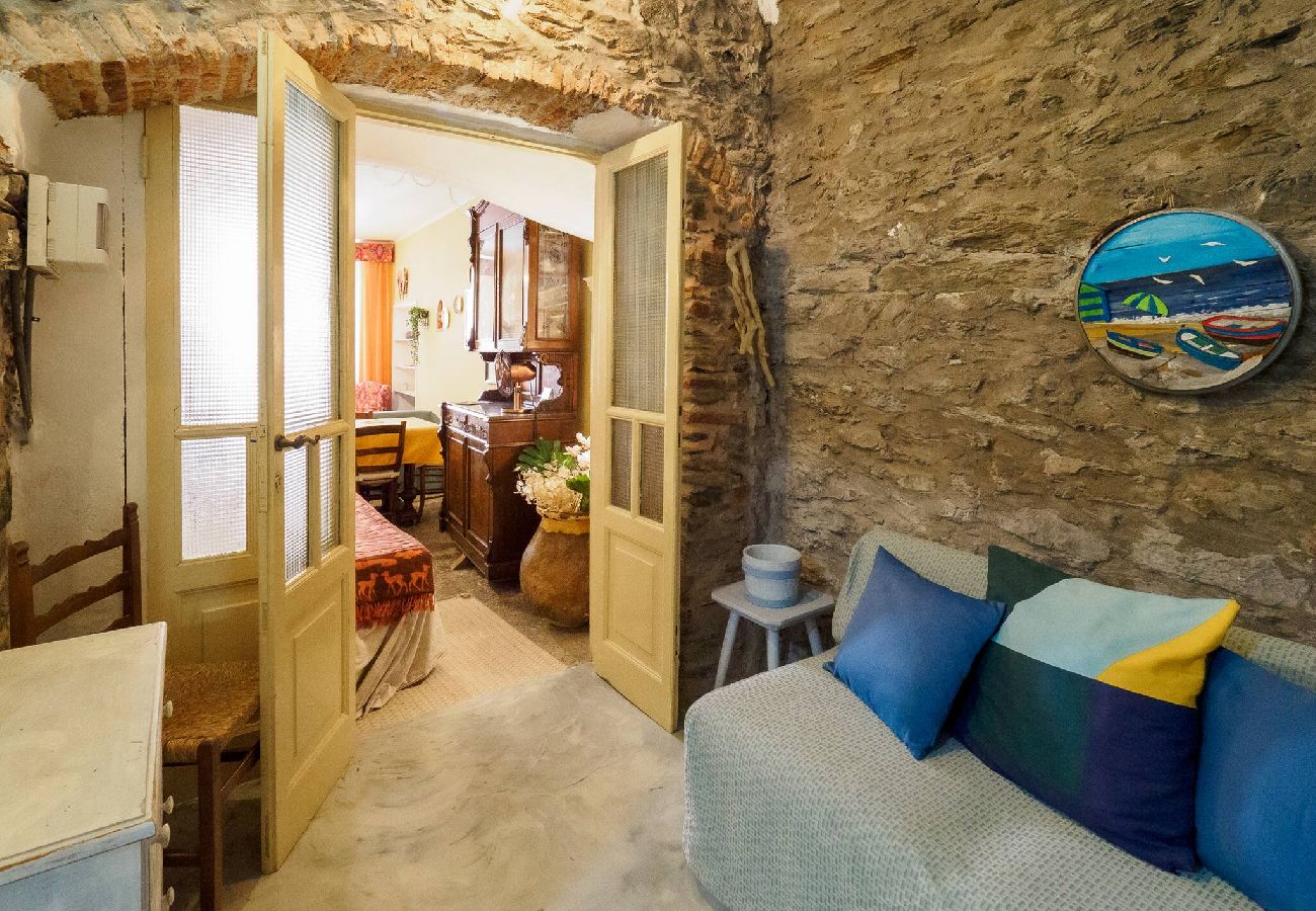 Appartamento a Vernazza - La Casa di Eio Traditional Apartment
