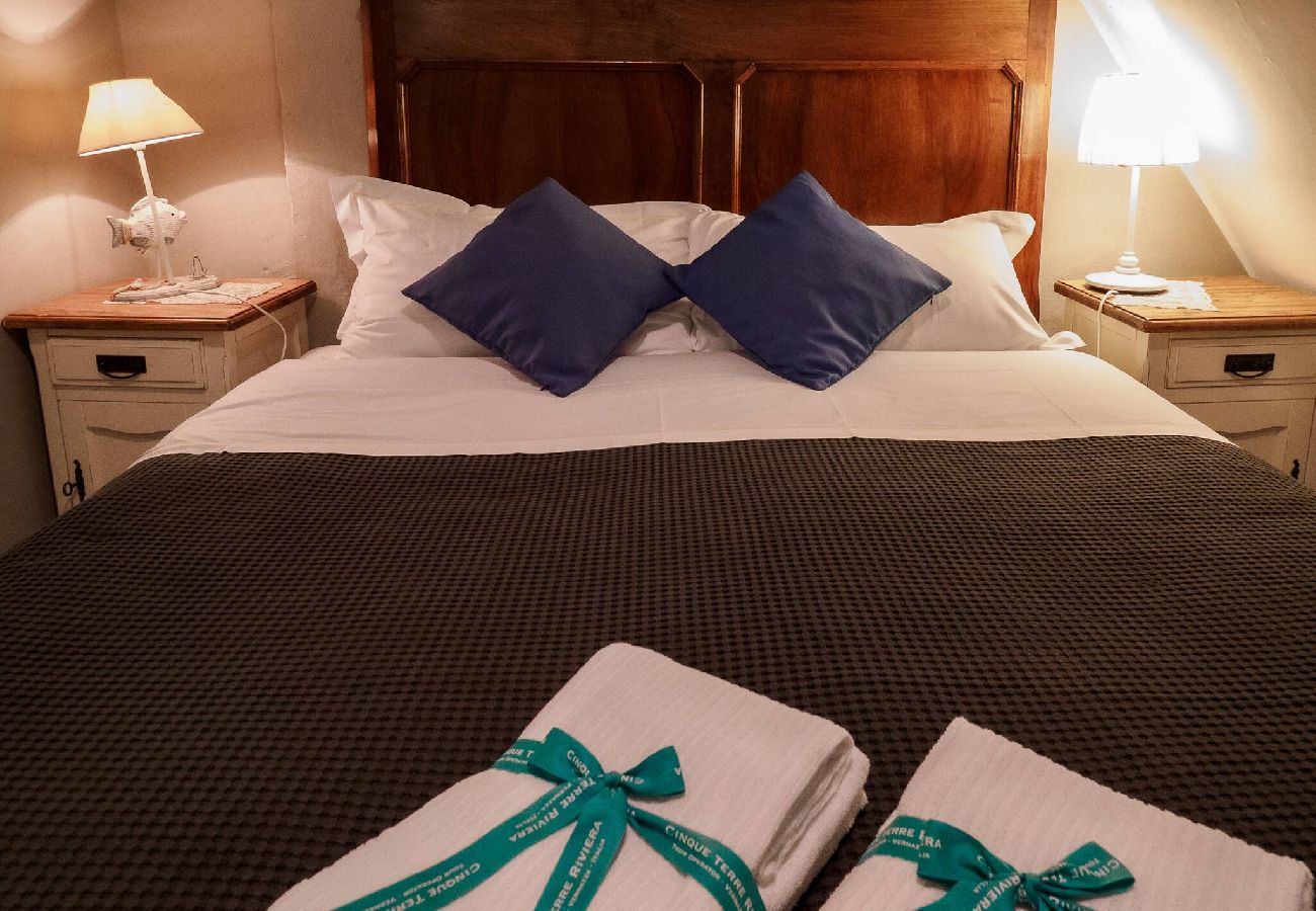 Appartamento a Vernazza - La Casa di Eio Traditional Apartment