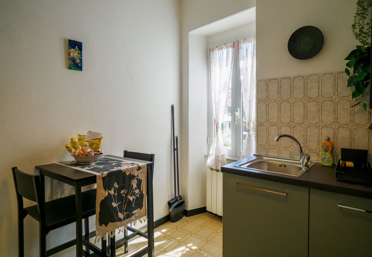 Appartamento a Vernazza - La Casa del Pastenello Family Apartment with AC