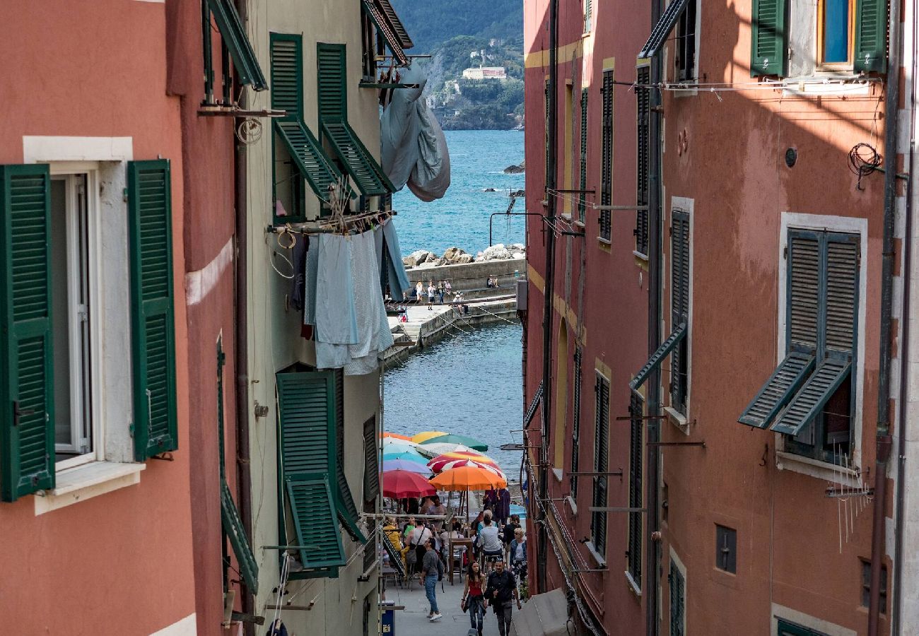 Ferienwohnung in Vernazza - El Nin Apartment with Terrace & AC