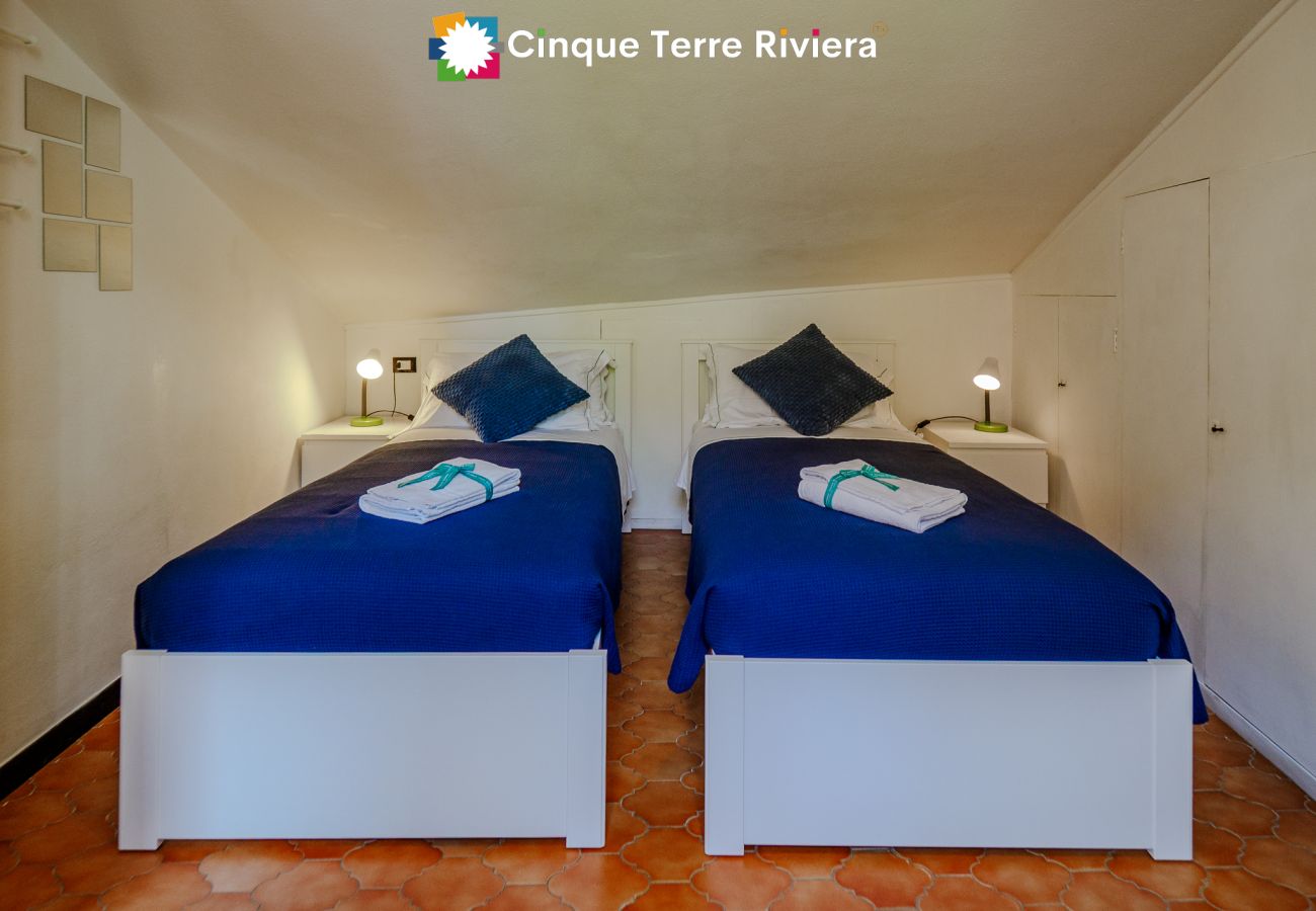 Ferienwohnung in Vernazza - El Nin Apartment with Terrace & AC