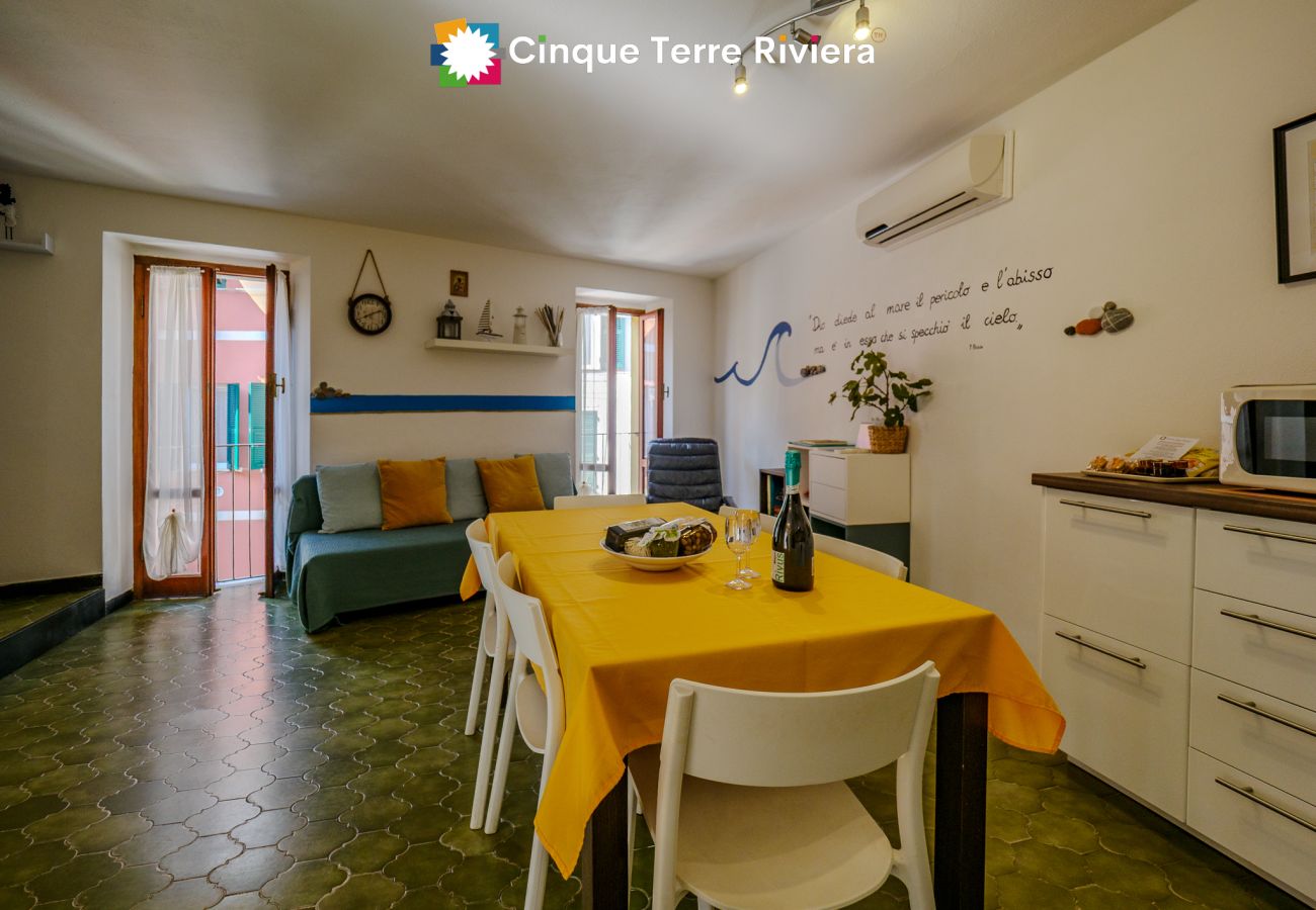Ferienwohnung in Vernazza - El Nin Apartment with Terrace & AC