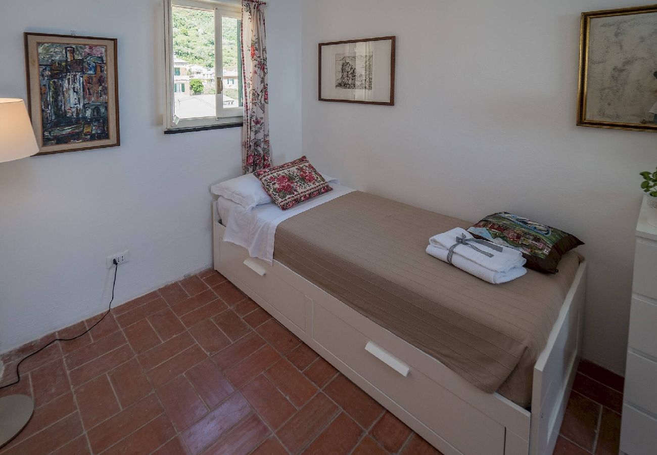 Ferienhaus in Vernazza - Refilea Sea View Tower Villa