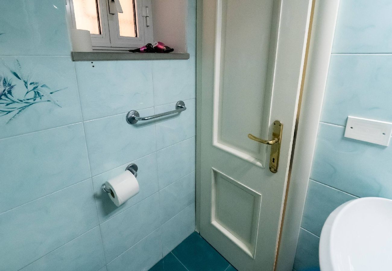 Zimmeranmietung in Vernazza - Picagetta Tiny Room with AC