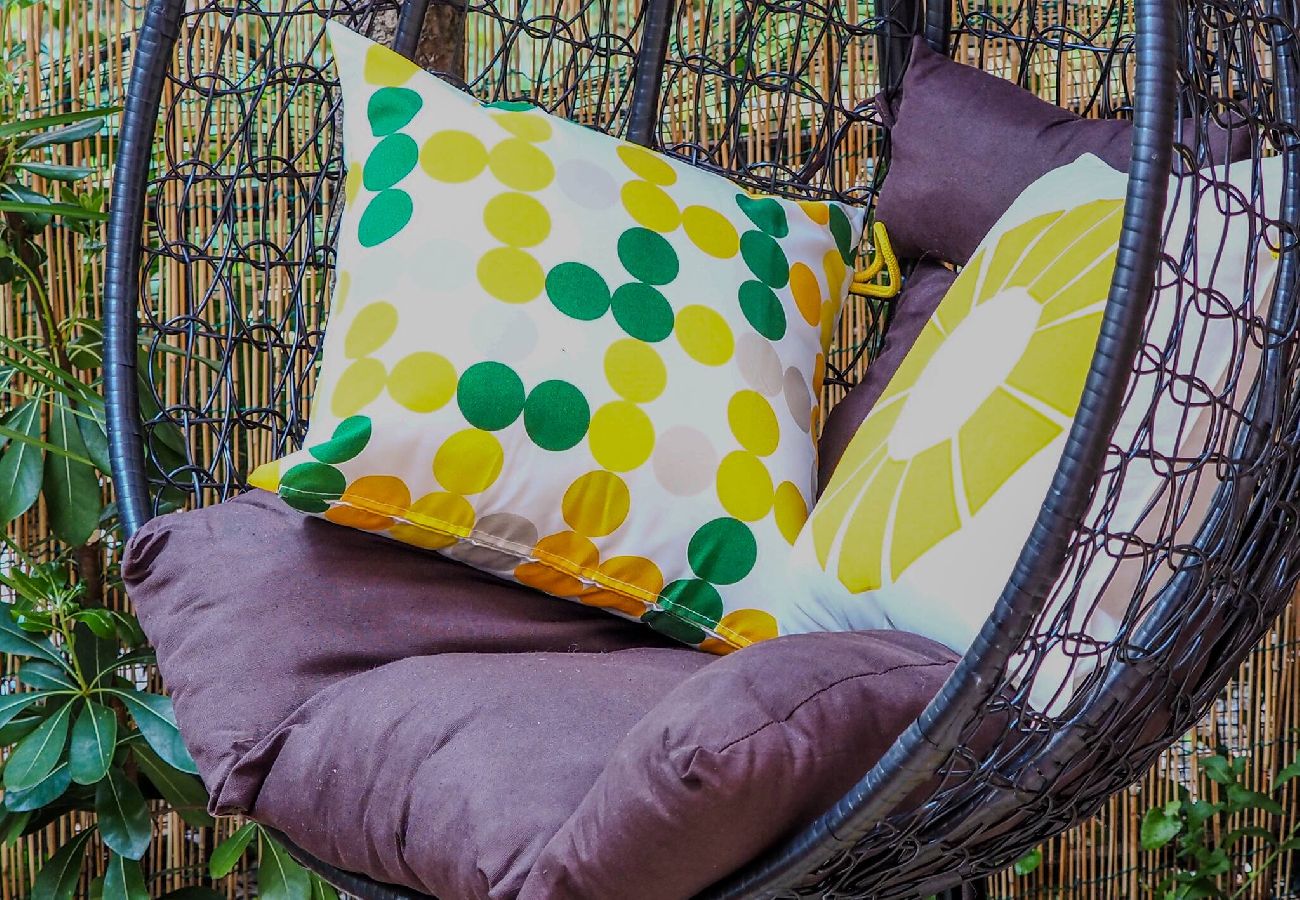 Ferienwohnung in Monterosso al Mare - Sciacchetrà Apartment with AC & Patio