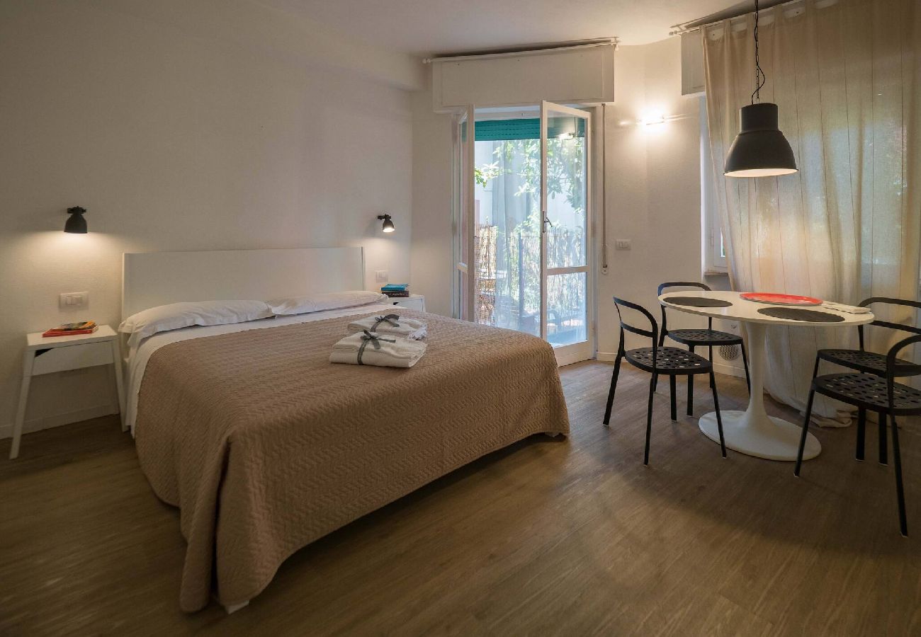 Ferienwohnung in Monterosso al Mare - Il Giardino di Ada Ground Floor Studio with AC
