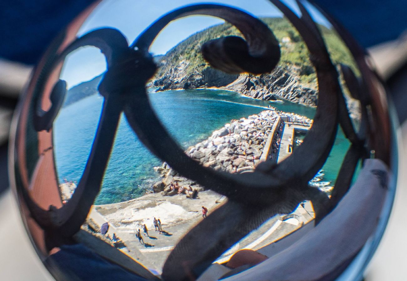 Ferienwohnung in Vernazza - Ventegà Sea View Apartment with Balcony