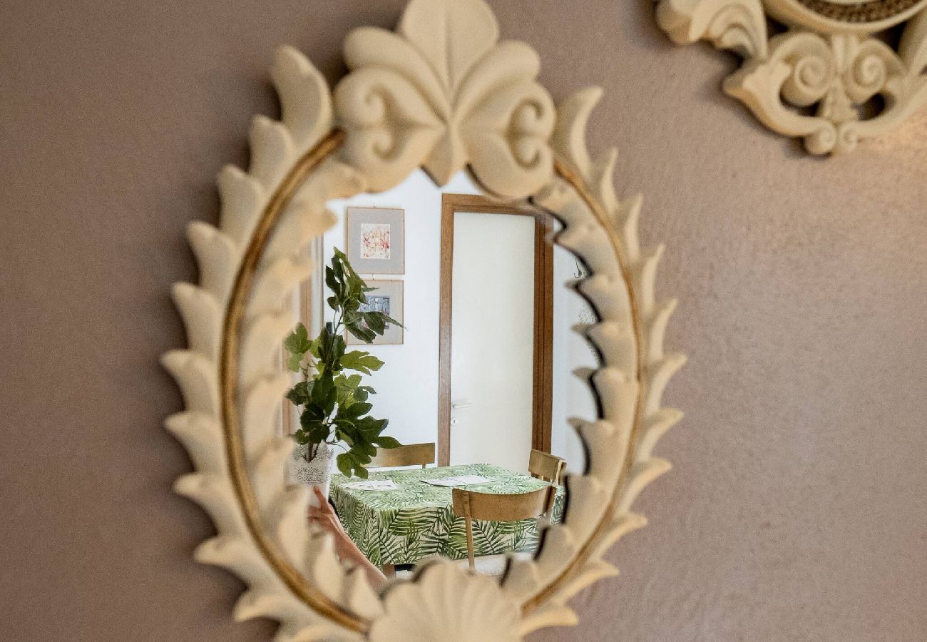 Ferienwohnung in Vernazza - Ventegà Sea View Apartment with Balcony