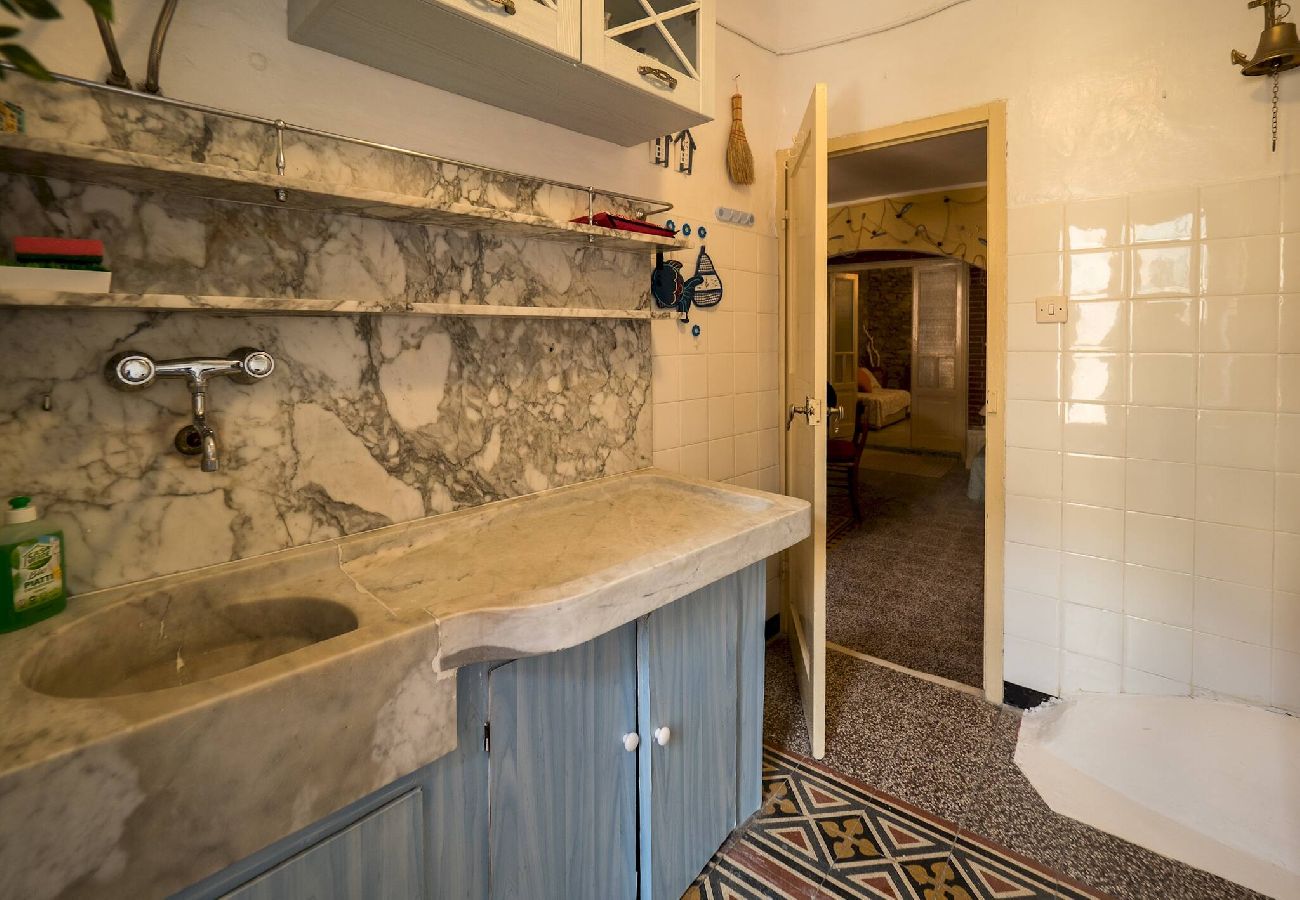 Ferienwohnung in Vernazza - La Casa di Eio Traditional Apartment