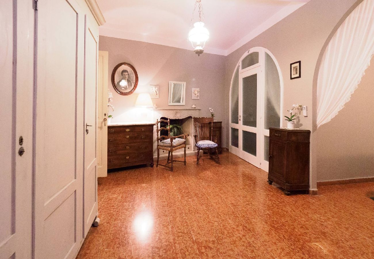 Ferienwohnung in Vernazza - La Casa di Eio Traditional Apartment