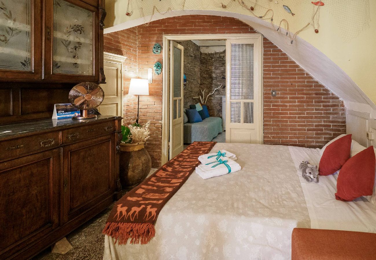 Ferienwohnung in Vernazza - La Casa di Eio Traditional Apartment