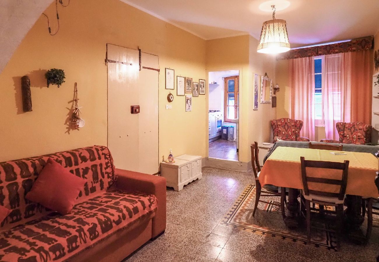 Ferienwohnung in Vernazza - La Casa di Eio Traditional Apartment