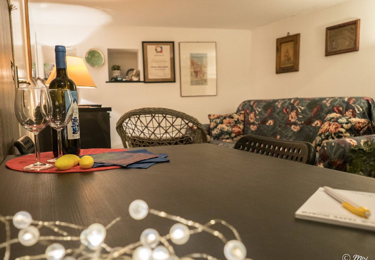 Ferienwohnung in Vernazza - Petrella´s Point Studio with AC