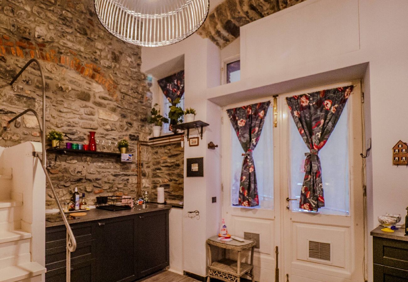 Ferienwohnung in Vernazza - Petrella´s Point Studio with AC