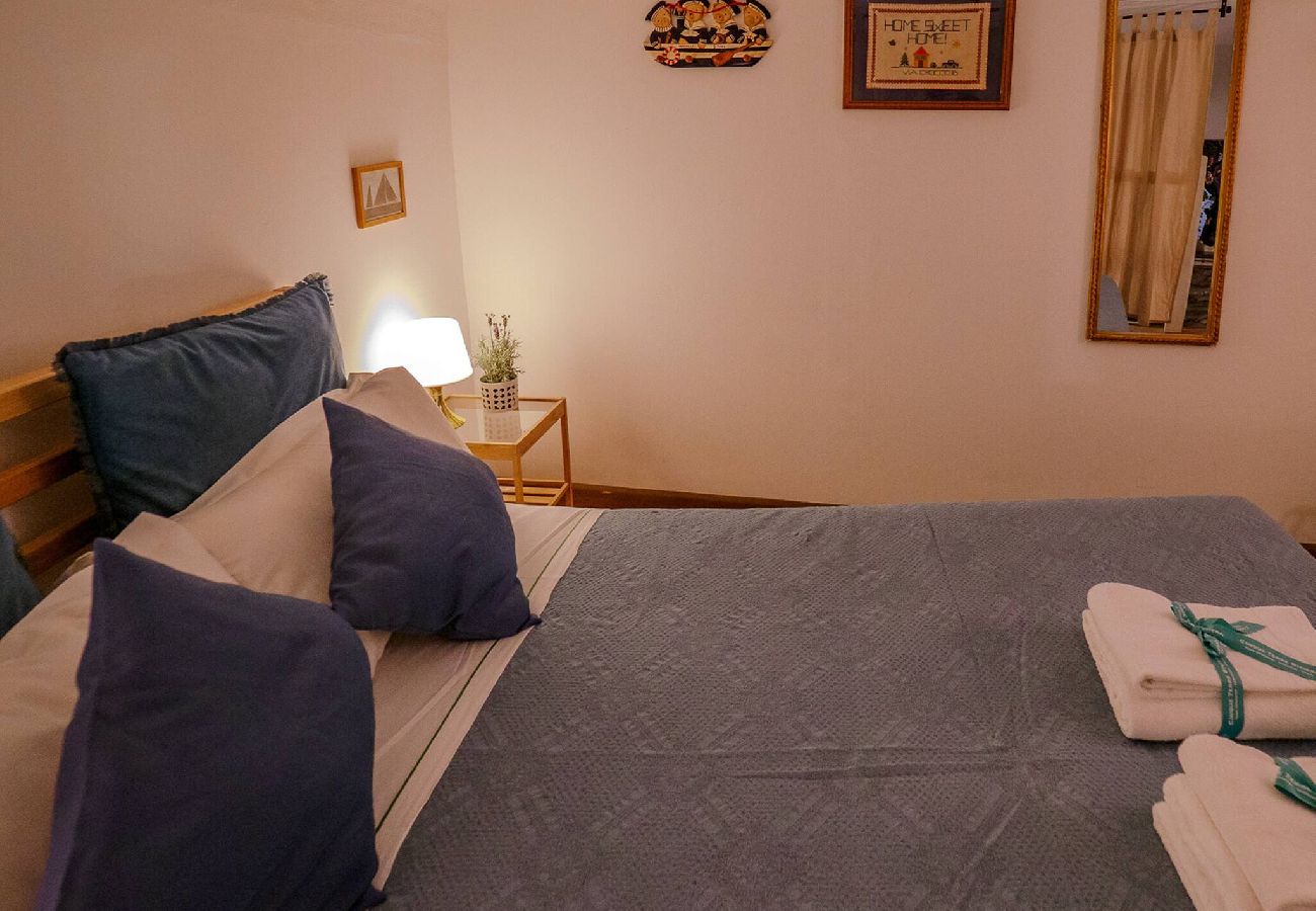 Ferienwohnung in Vernazza - Petrella´s Point Studio with AC