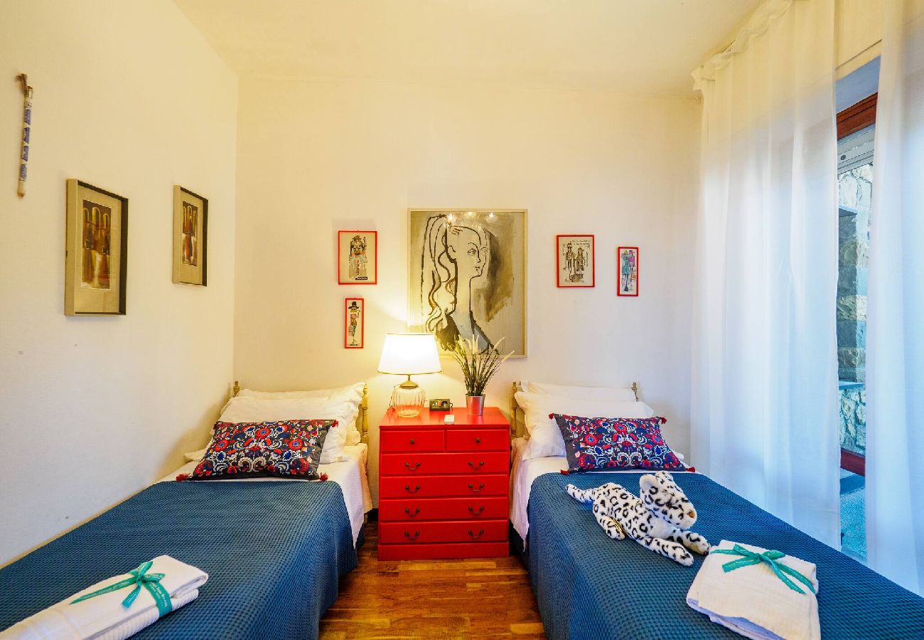 Villa in Monterosso al Mare - Villa Tanca with AC, Terrace & Views