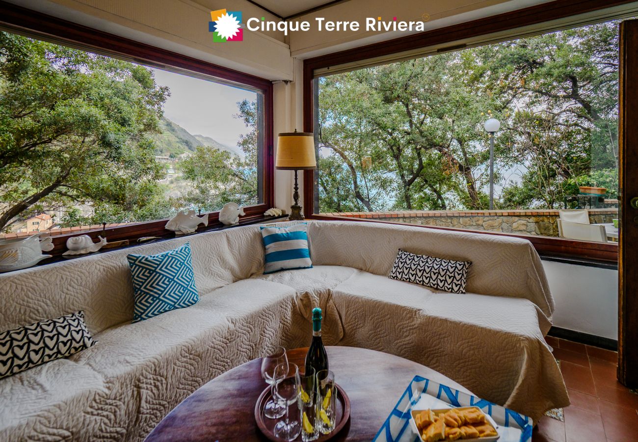 Villa in Monterosso al Mare - Villa Tanca with AC, Terrace & Views