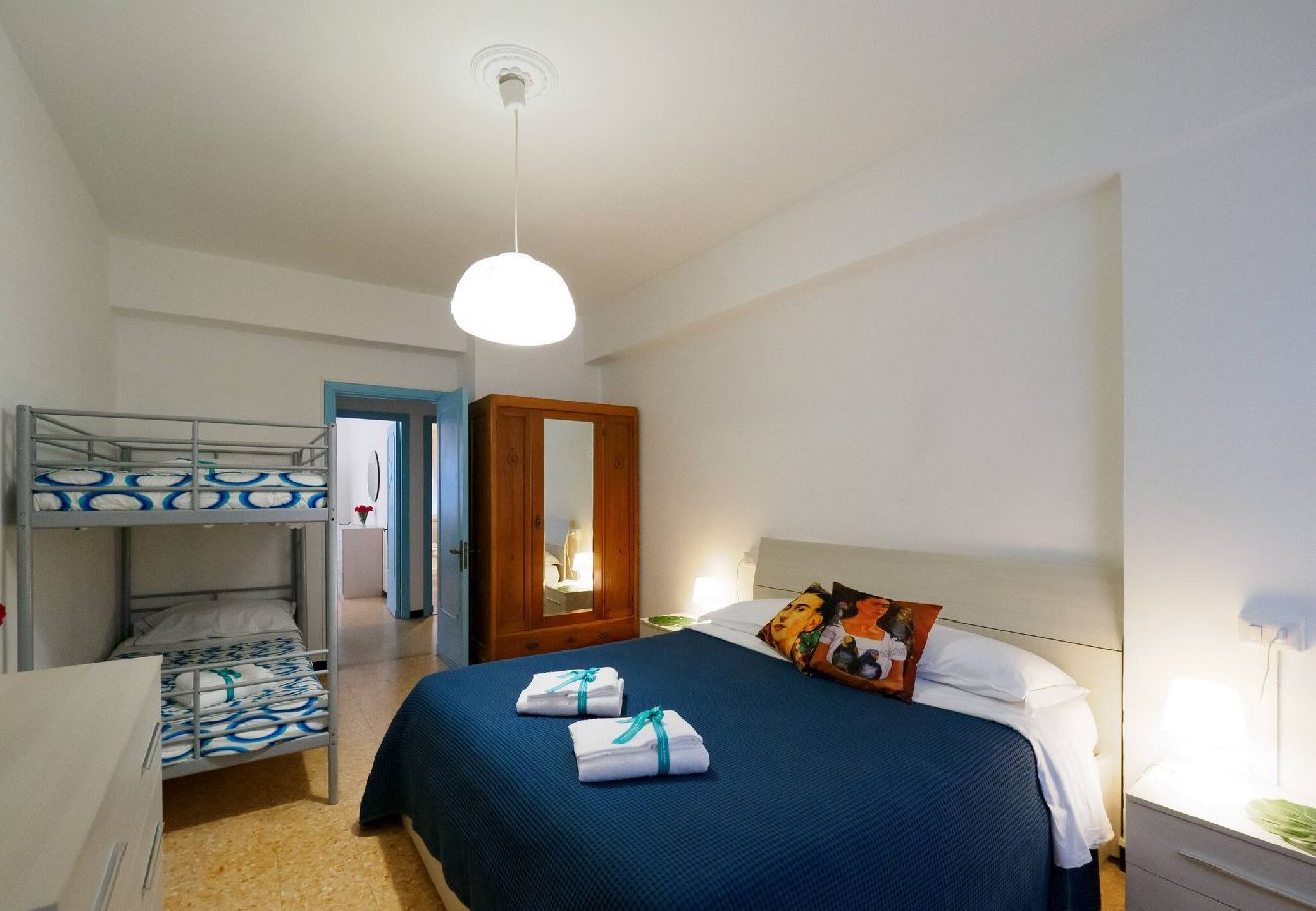 Apartment in Vernazza - La Casa di Frida Family Apartment