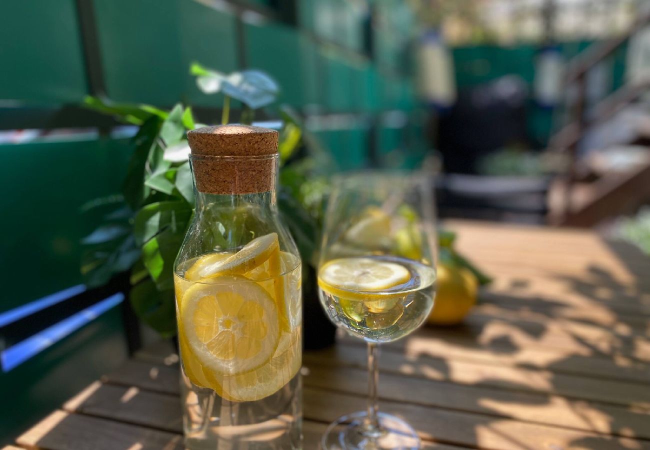 Apartment in Monterosso al Mare - Fetta di Limone Apartment with AC and Patio