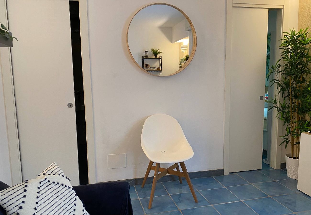 Apartment in Monterosso al Mare - Fetta di Limone Apartment with AC and Patio