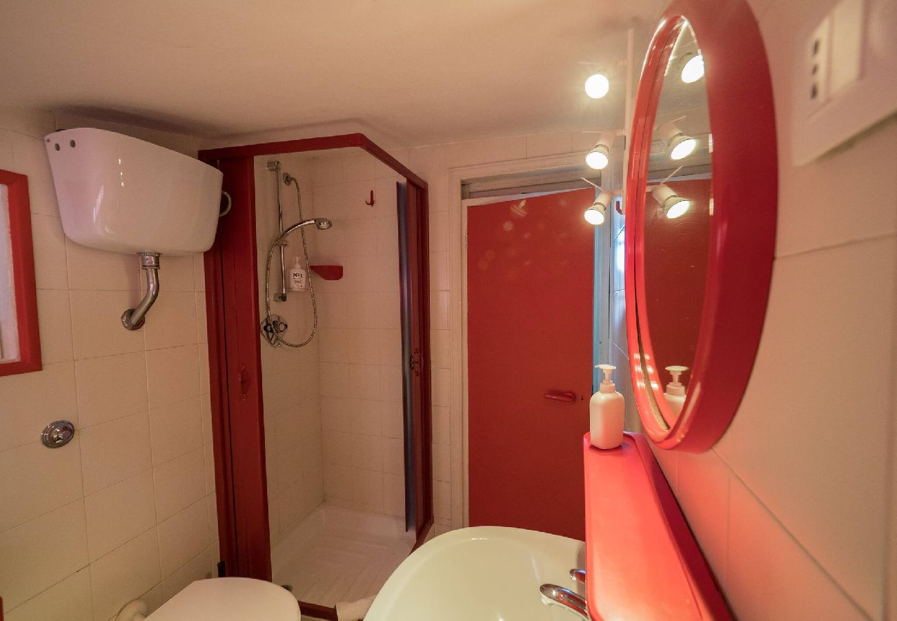 Studio in Vernazza - La Torretta dei Merli Studio with Unique Views