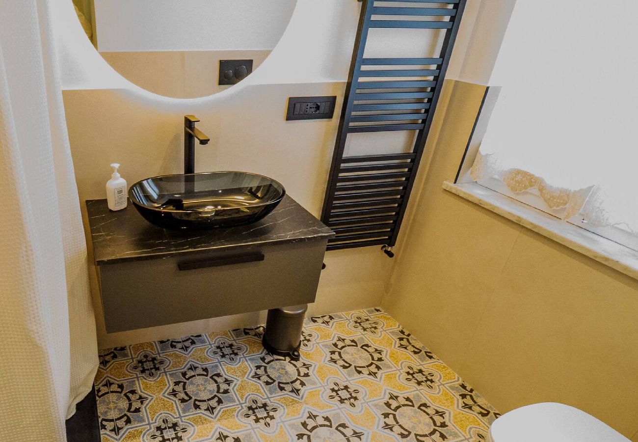 Apartment in Vernazza - Mainetta Sea View Apartment with AC