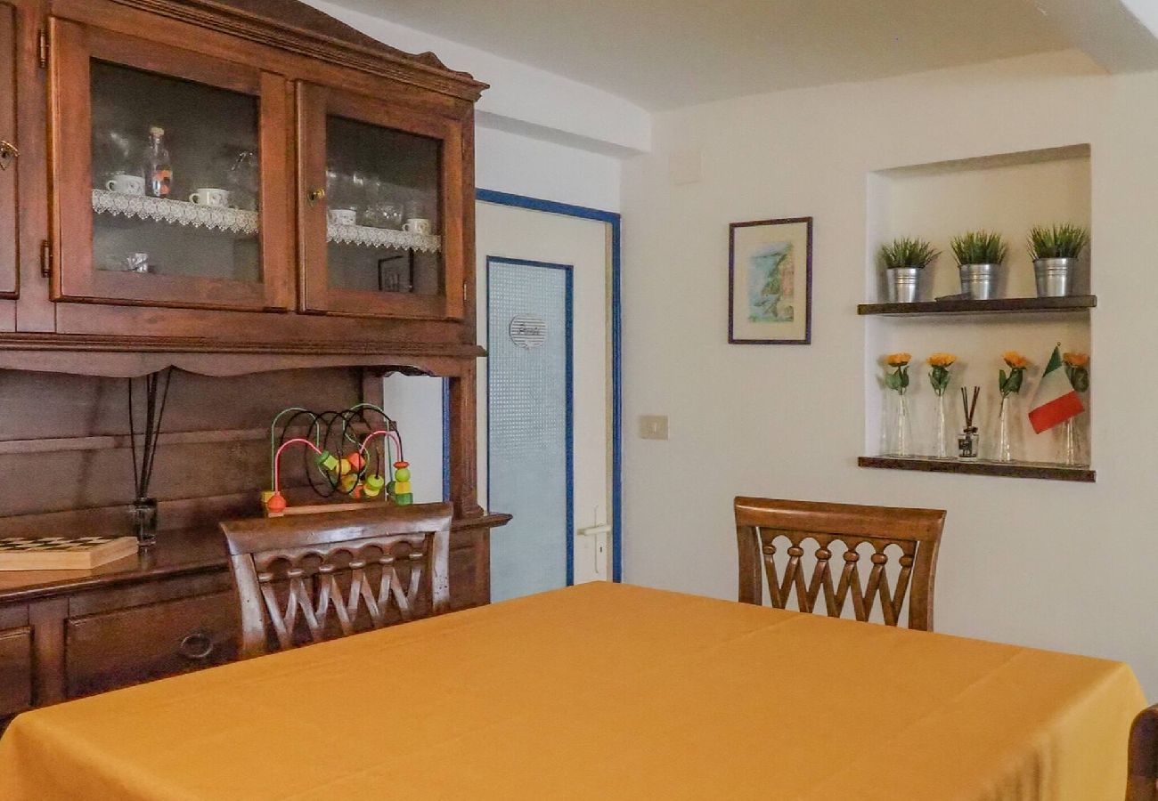 Apartment in Vernazza - Mainetta Sea View Apartment with AC