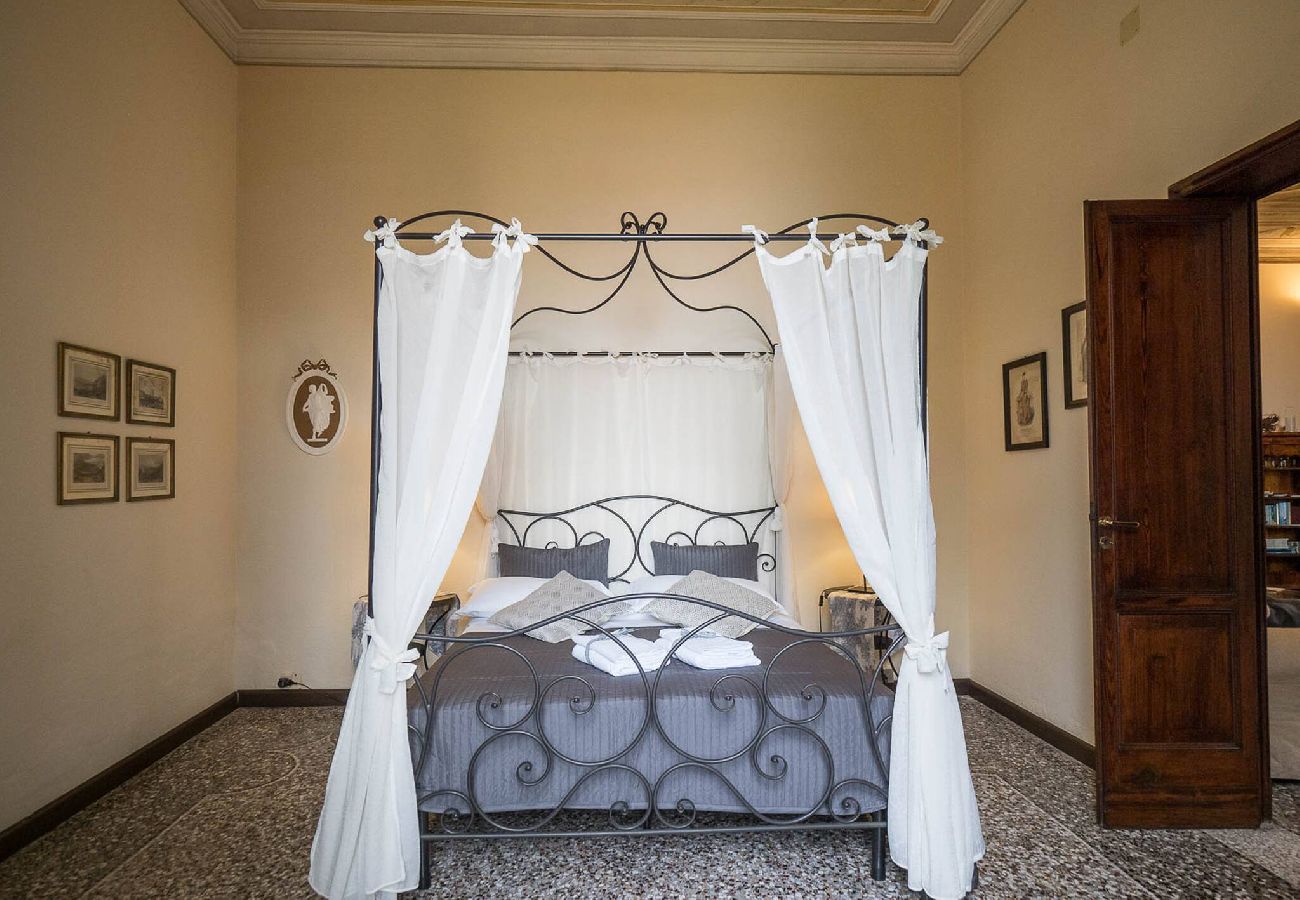 Apartment in Monterosso al Mare - Villa Montale Historical Apartment I Limoni