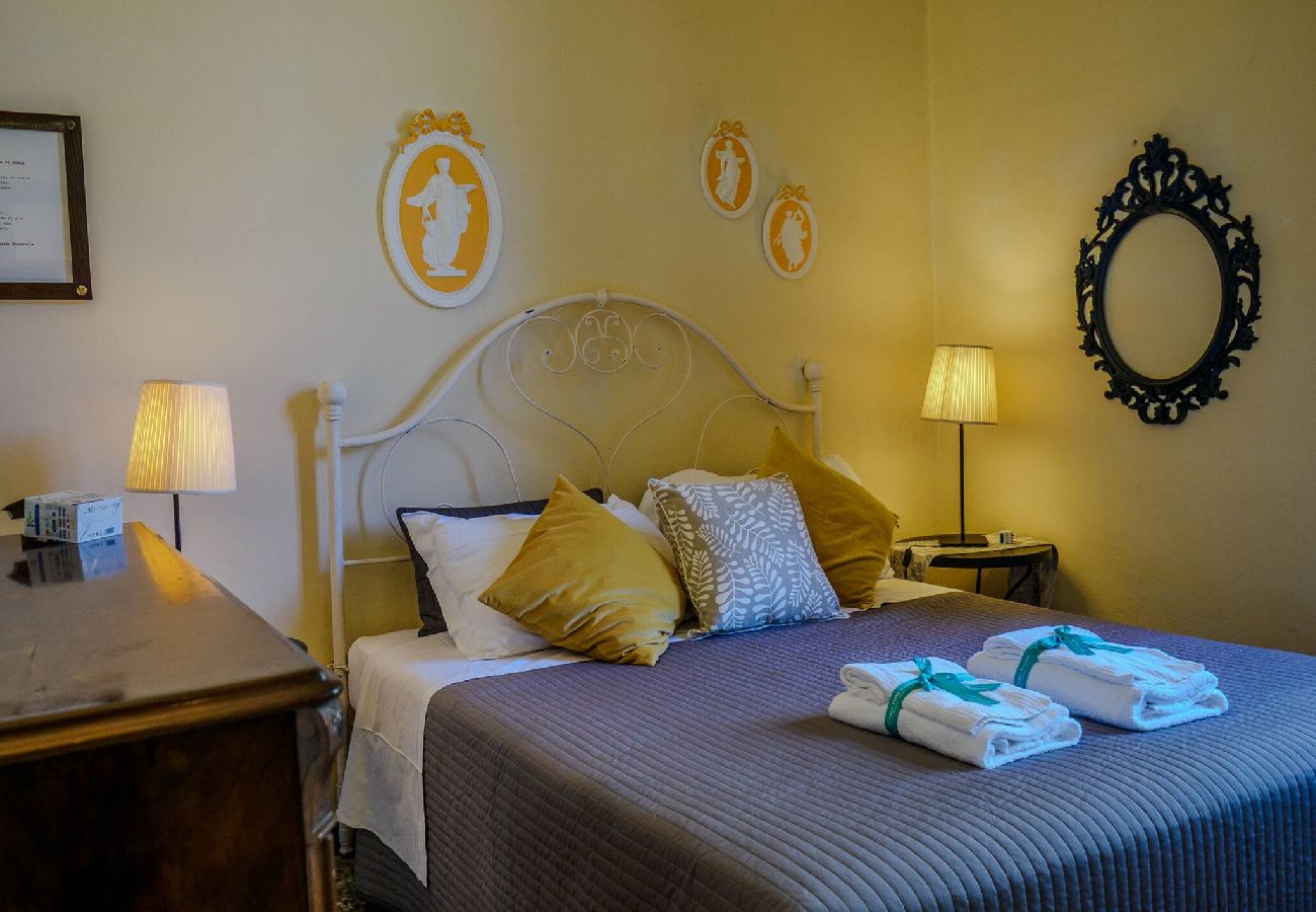 Apartment in Monterosso al Mare - Villa Montale Historical Apartment I Limoni