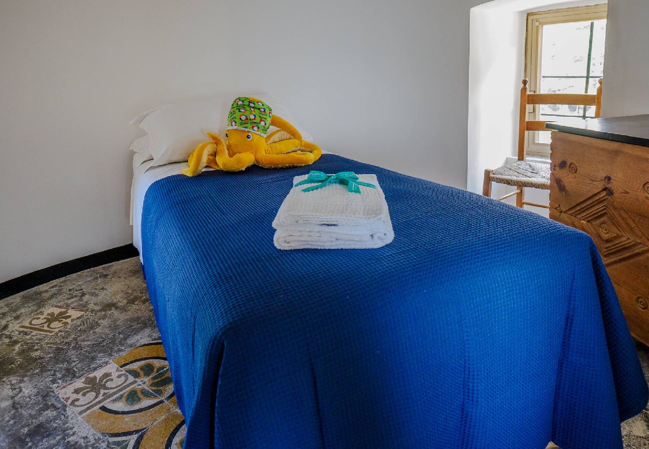 House in Vernazza - Muin a Ventu Historical Tower