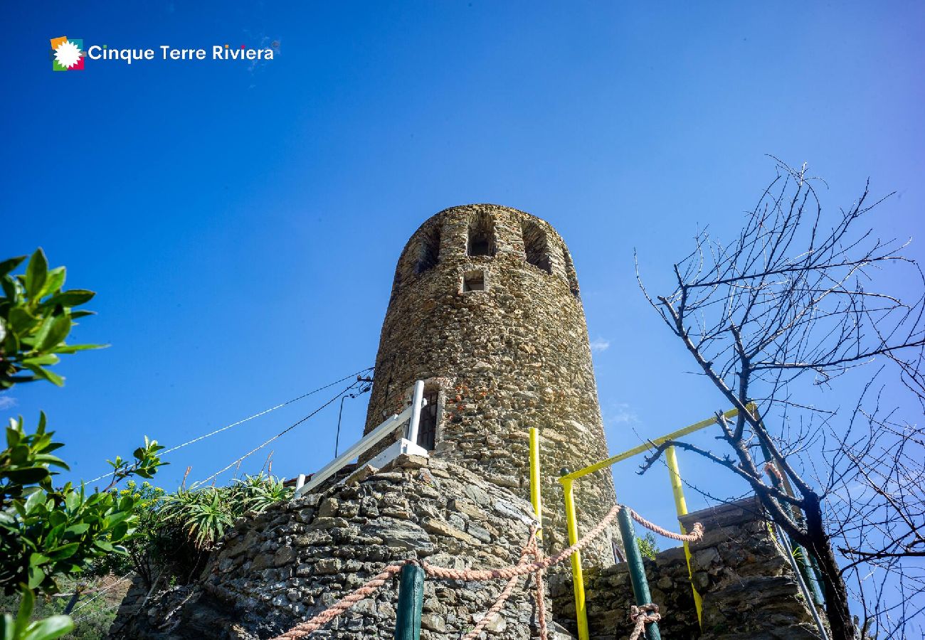 House in Vernazza - Muin a Ventu Historical Tower