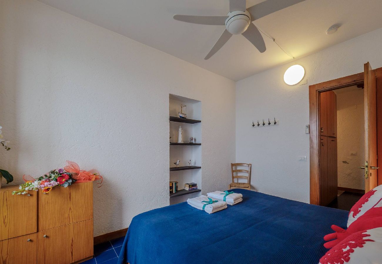 Apartment in Manarola - Il Baluardo Sea View Apartment on the Cliff