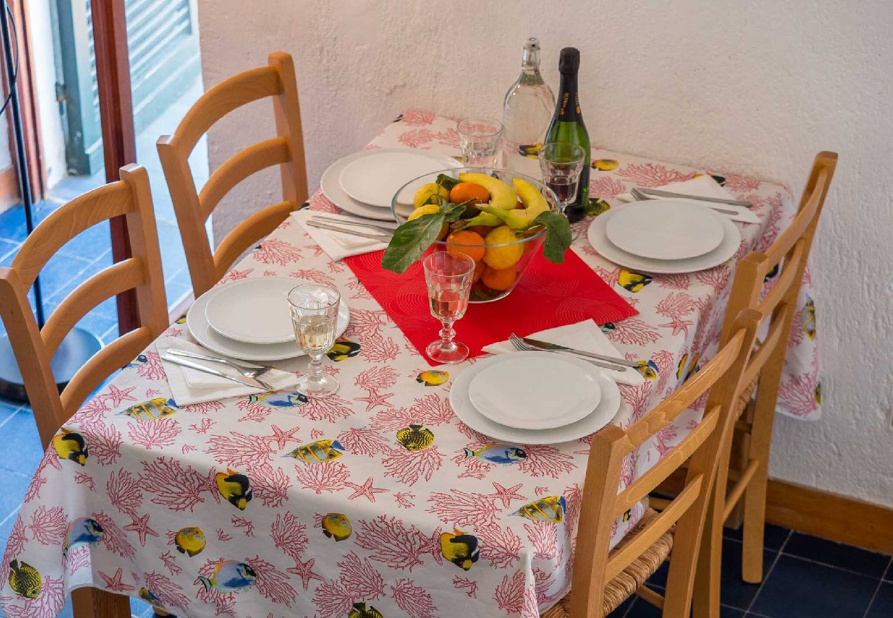 Apartment in Manarola - Il Baluardo Sea View Apartment on the Cliff