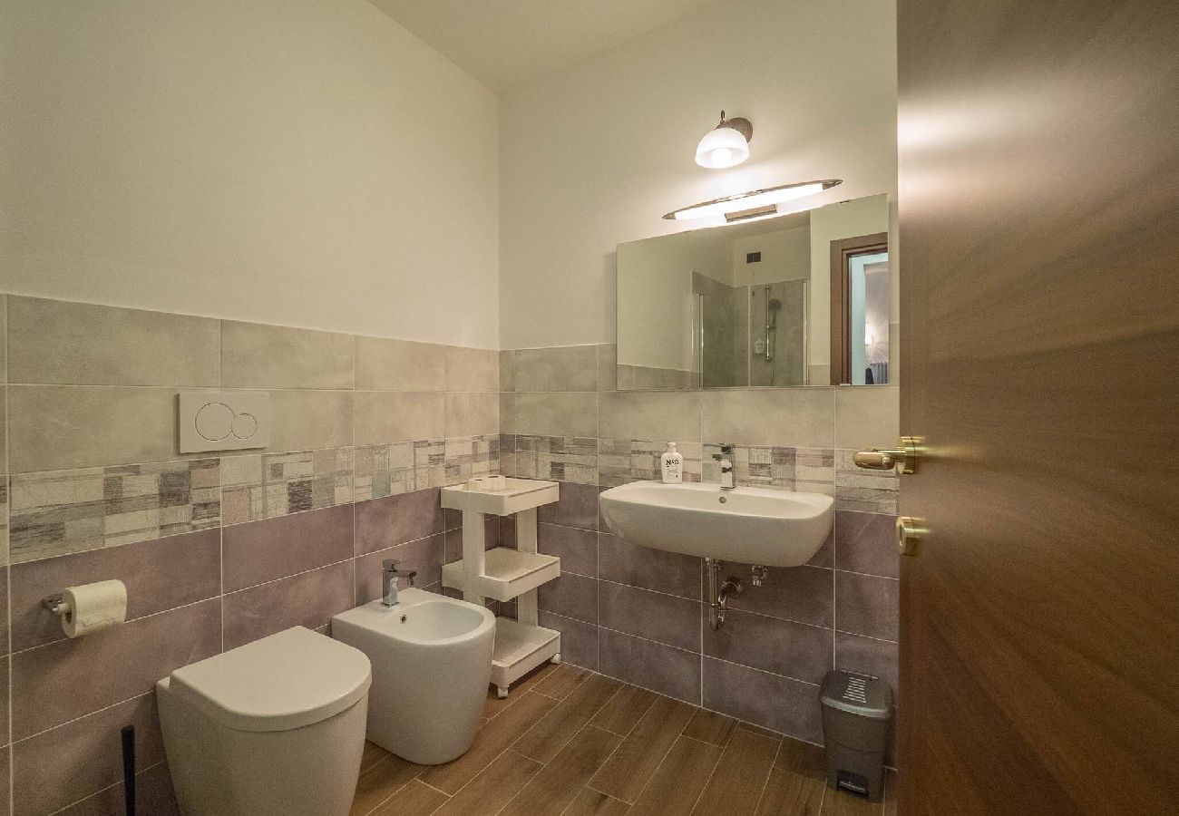 Apartment in Vernazza - Tedea 2-bedroom 2-bathroom Exclusive Apartment