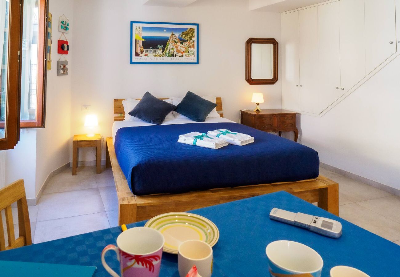 Apartment in Vernazza - Ventu De Ma Second Floor Studio