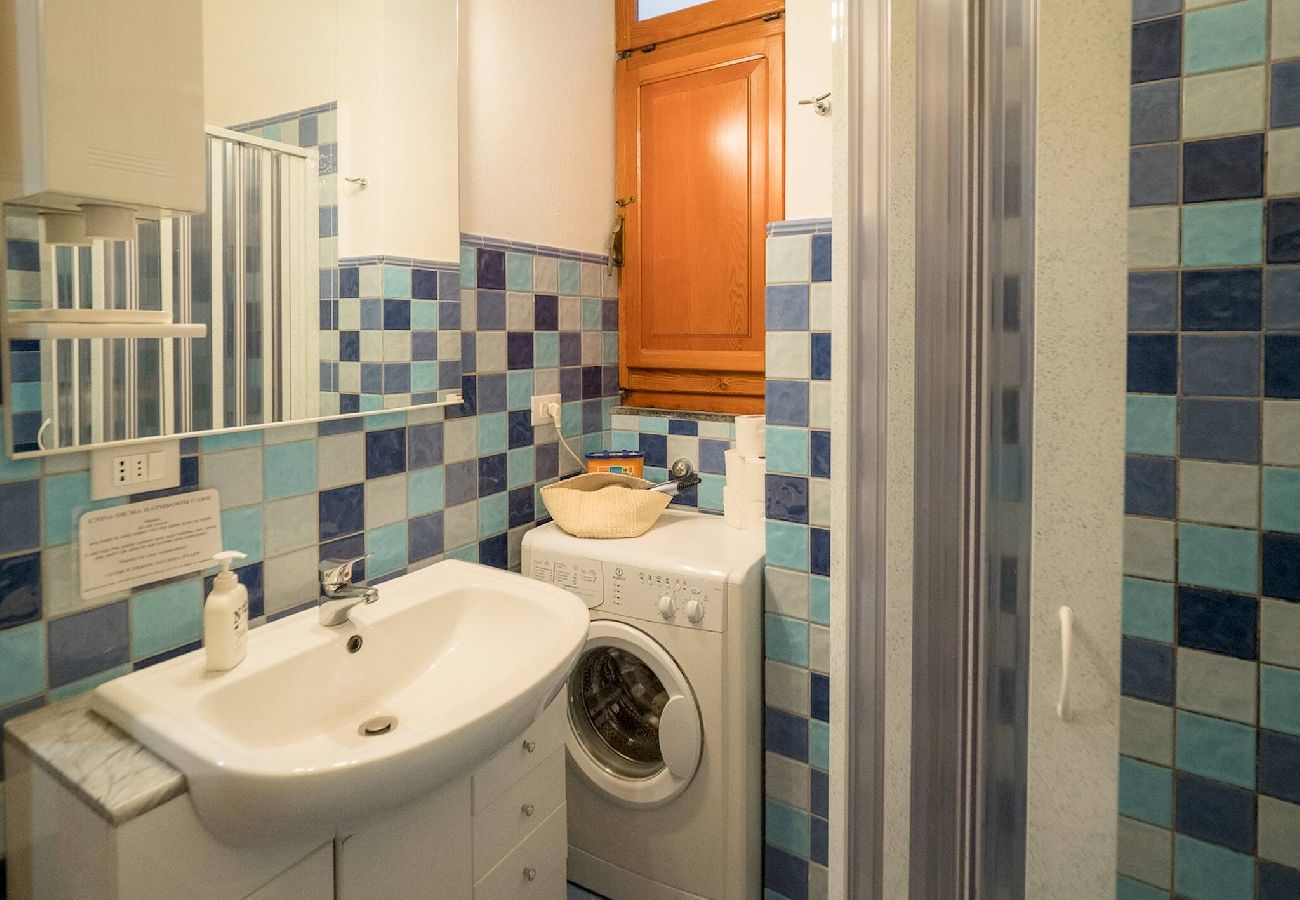 Apartment in Vernazza - Unda de Ma Apartment with AC & Sea View Balcony