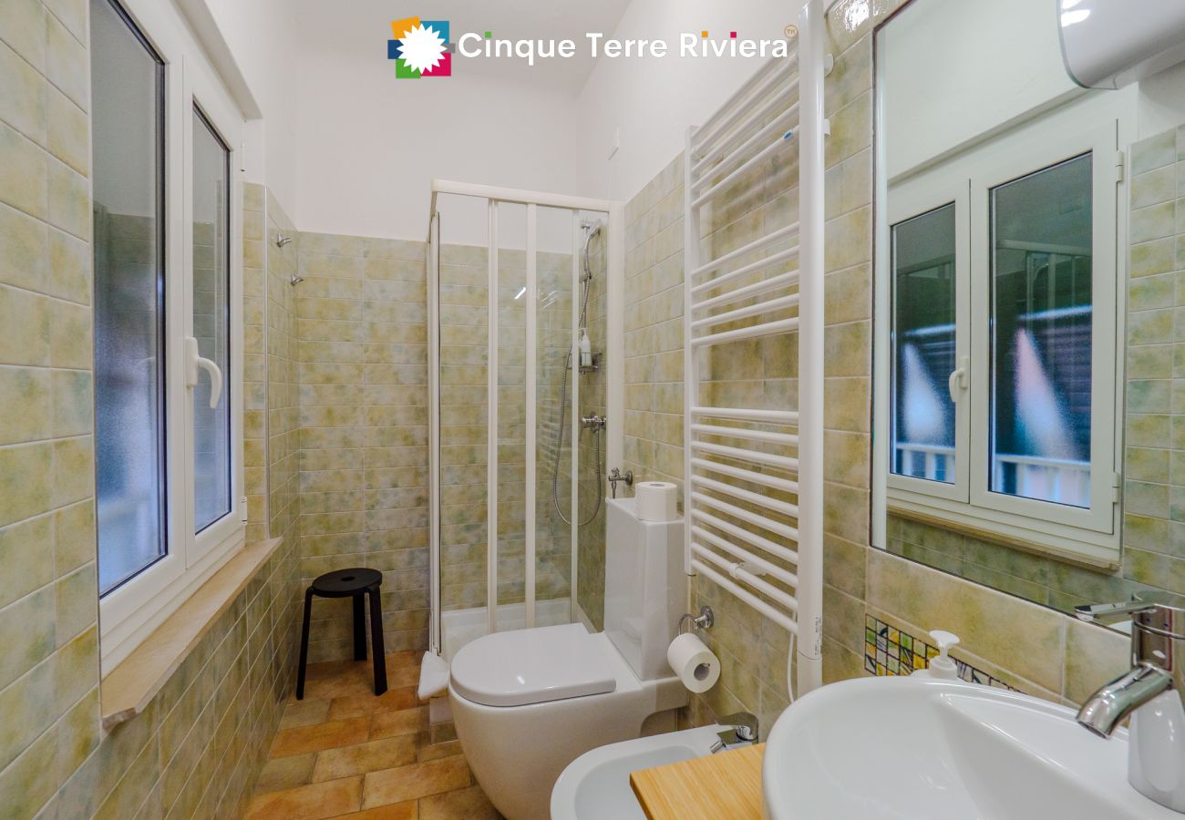 Apartment in Vernazza - Ca´ Bea Apartment with AC and Terrace