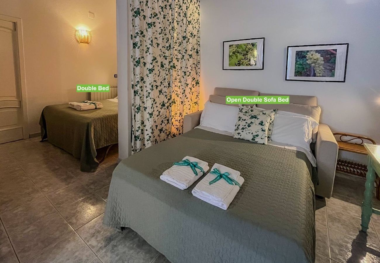 Apartment in Monterosso al Mare - Picabon Quiet Apartment with AC & Balcony