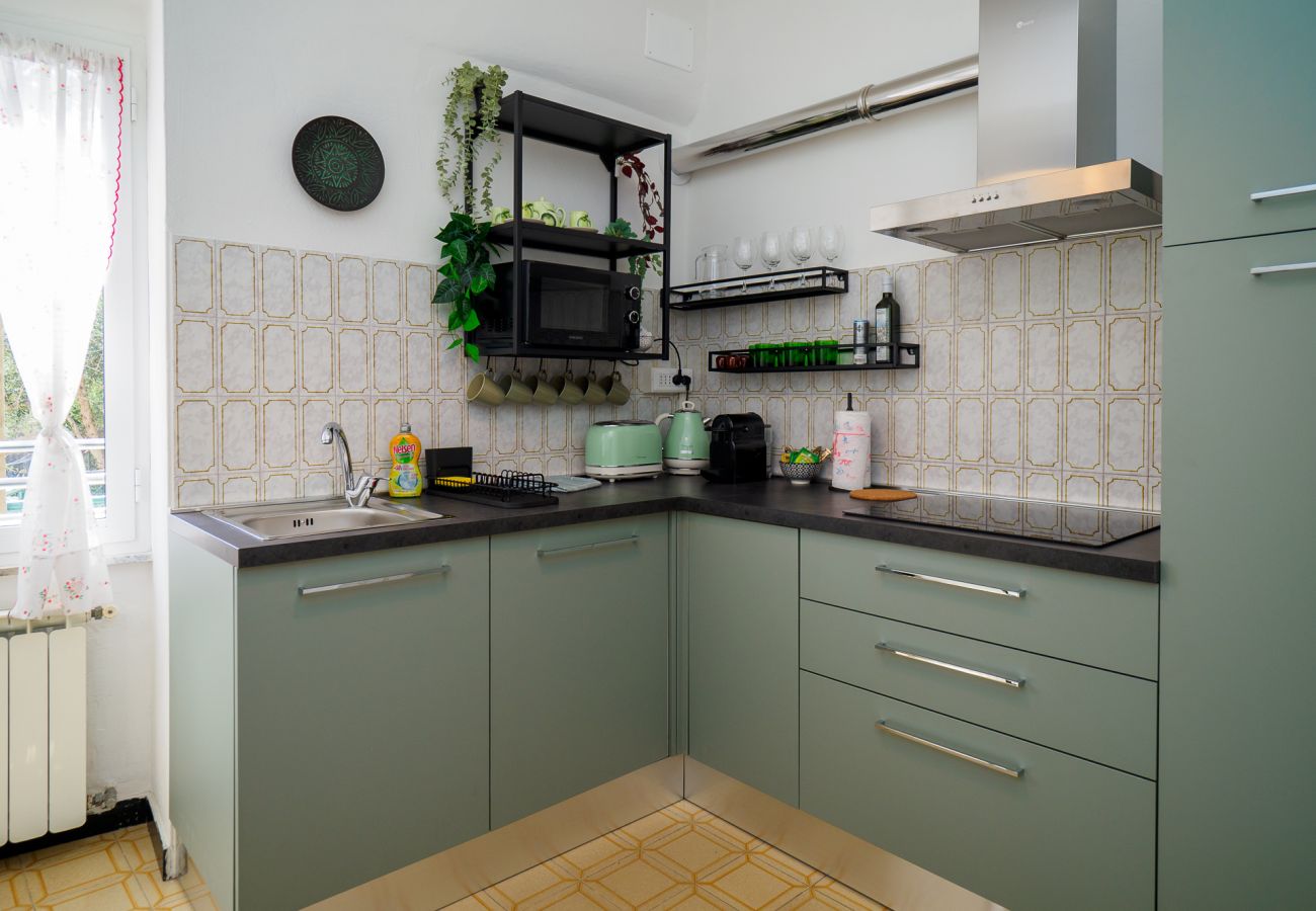 Apartment in Vernazza - La Casa del Pastenello Family Apartment with AC