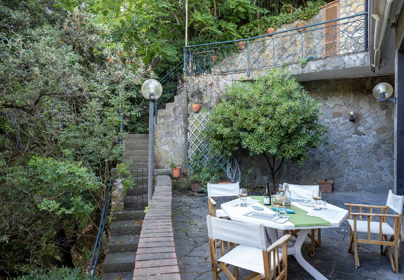 Villa en Monterosso al Mare - Villa Tanca with AC, Terrace & Views