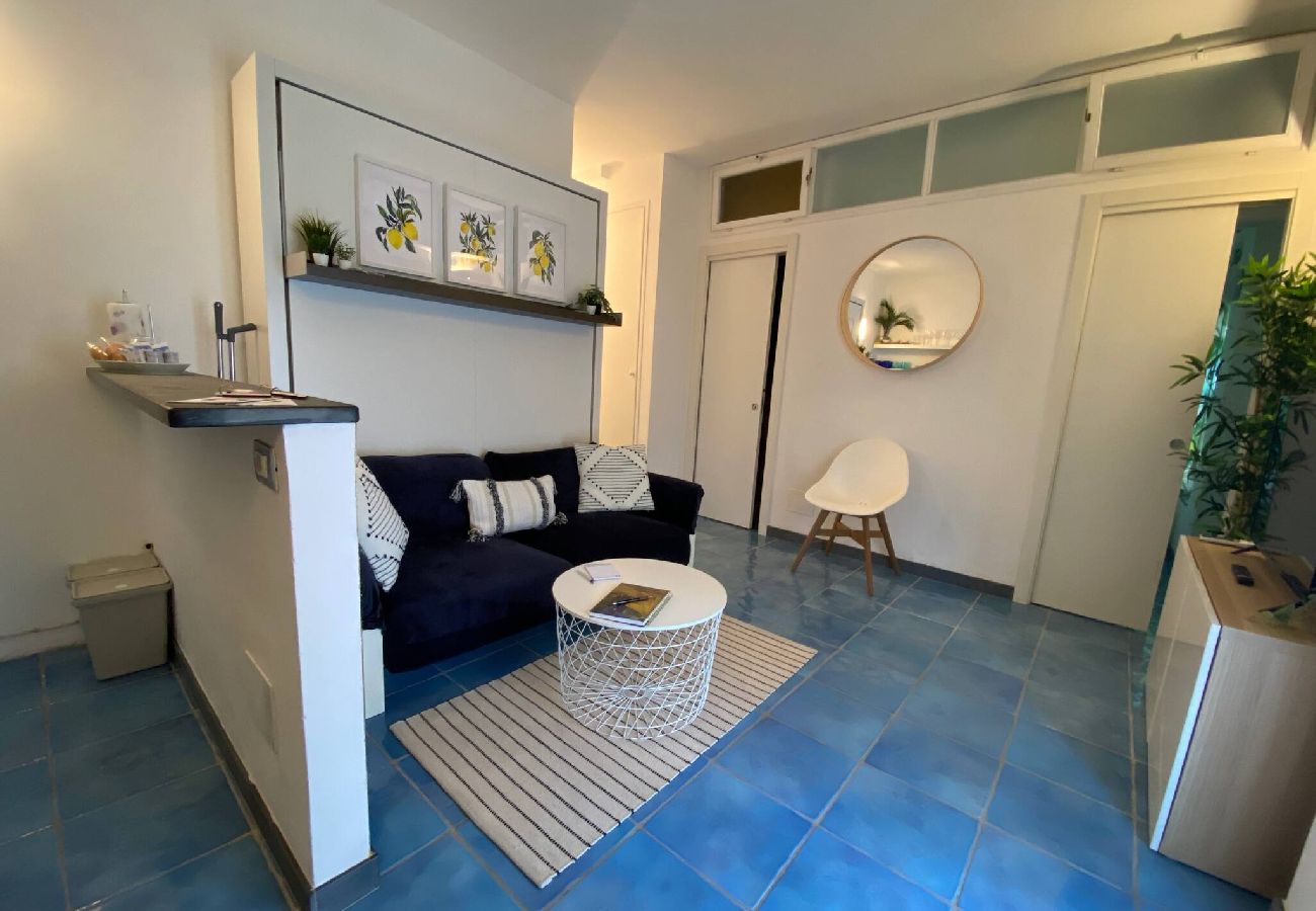 Apartamento en Monterosso al Mare - Fetta di Limone Apartment with AC and Patio