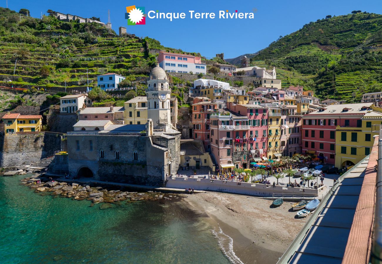 Apartamento en Vernazza - Casa Teresa with AC and Sea View Balcony