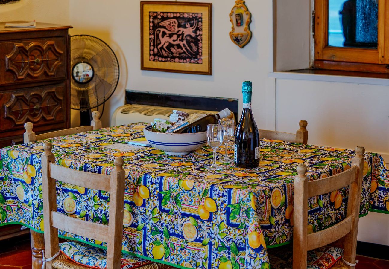 Casa en Vernazza - Muin a Ventu Historical Tower